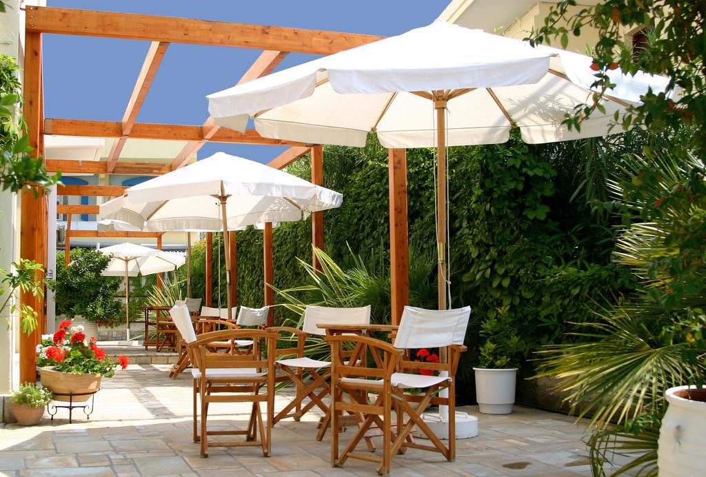 Hotel Naias Paralia Katerinis Exterior photo